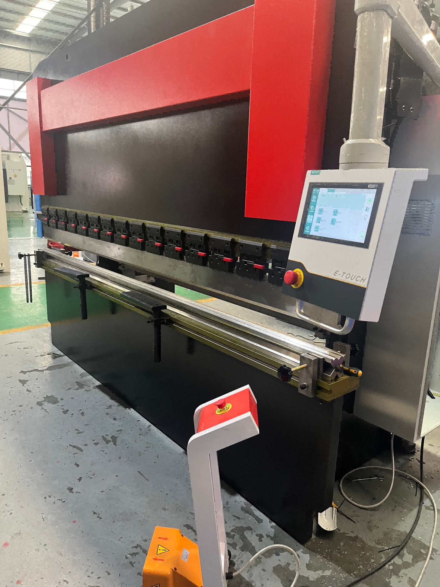 Econom Press Brake Company: Precision Press Brake Solutions for Modern Metal Fabrication